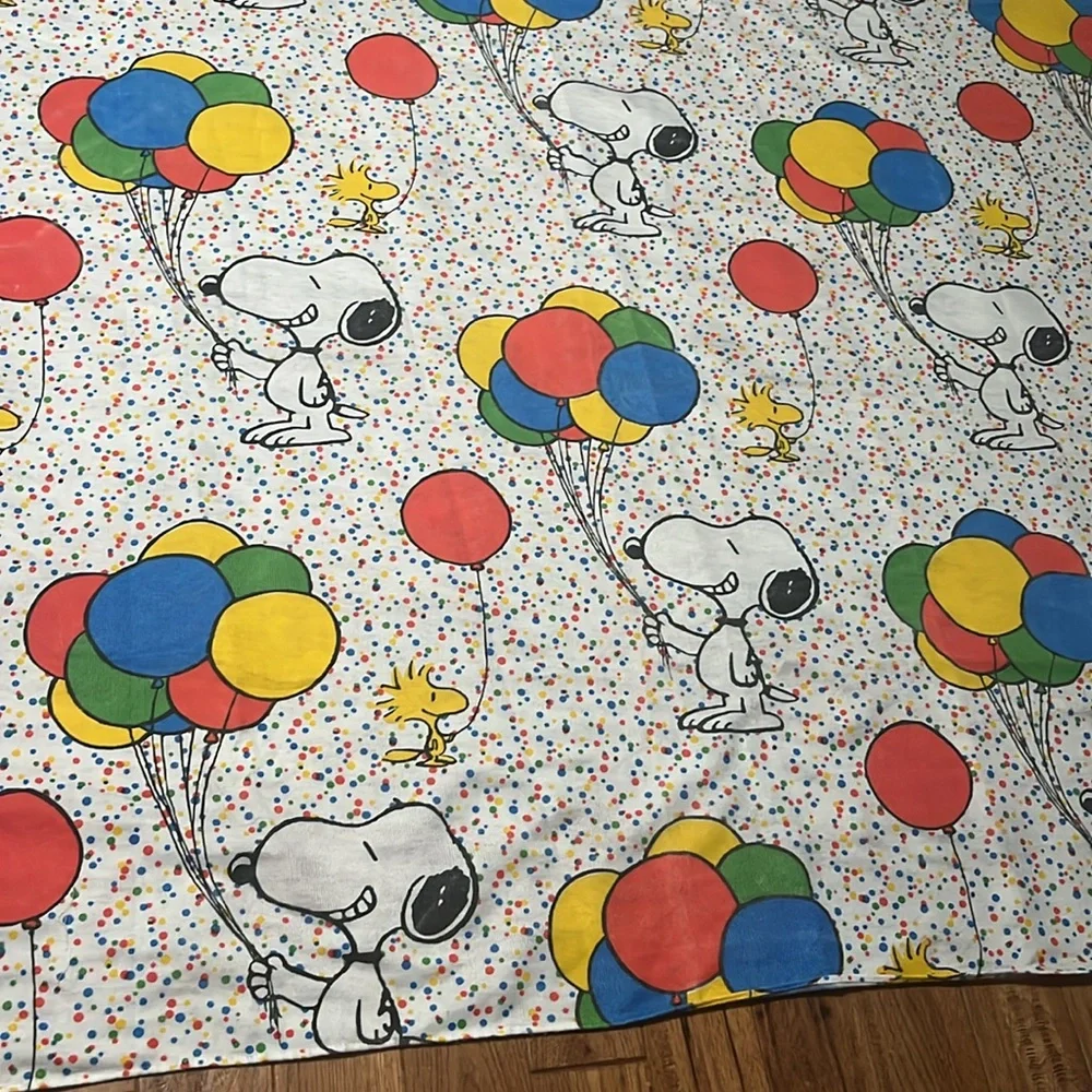 VINTAGE SNOOPY WOODSTOCK PEANUTS COMFORTER BLANKET BED